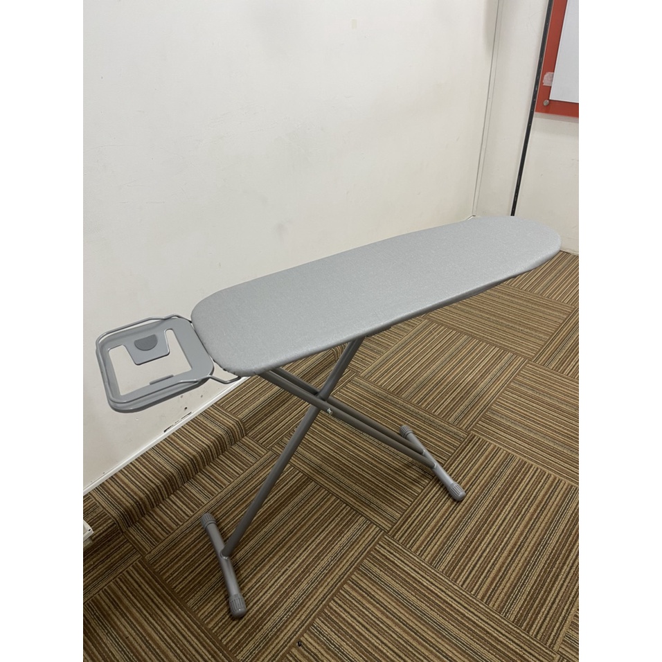 Cầu là, Bàn để ủi quần áo 112 x 31cm
