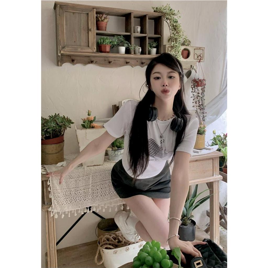 61392 Áo Thun Ngắn Tay Ôm Vừa Vặn Hình Thỏ