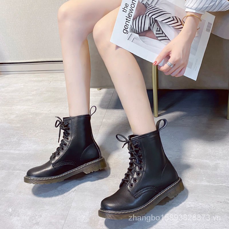 DR. MARTENS DR. MARTENS Giày Bốt Martin Cổ Cao Thời Trang Nữ Tính