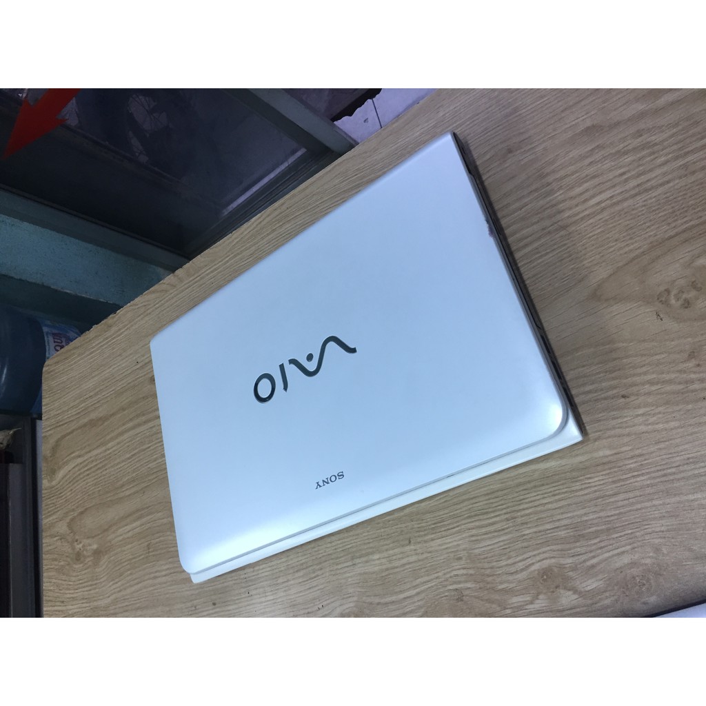Hot Hot Laptop Sony vaio SVE15 Sang chảnh chíp core i5-3210M/4GB/HDD 320GB Cạc HD 4000 game mượt. Tặng chuột không dây | BigBuy360 - bigbuy360.vn