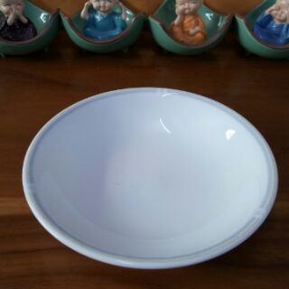 Dĩa sứ trắng sâu lòng