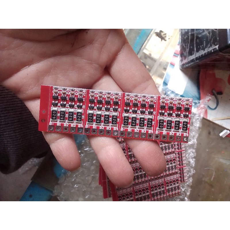 Mạch cân bằng 4s v_6a cho pin sắt phot phat