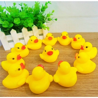 Đồ chơi vịt con thả bồn tắm cho bé