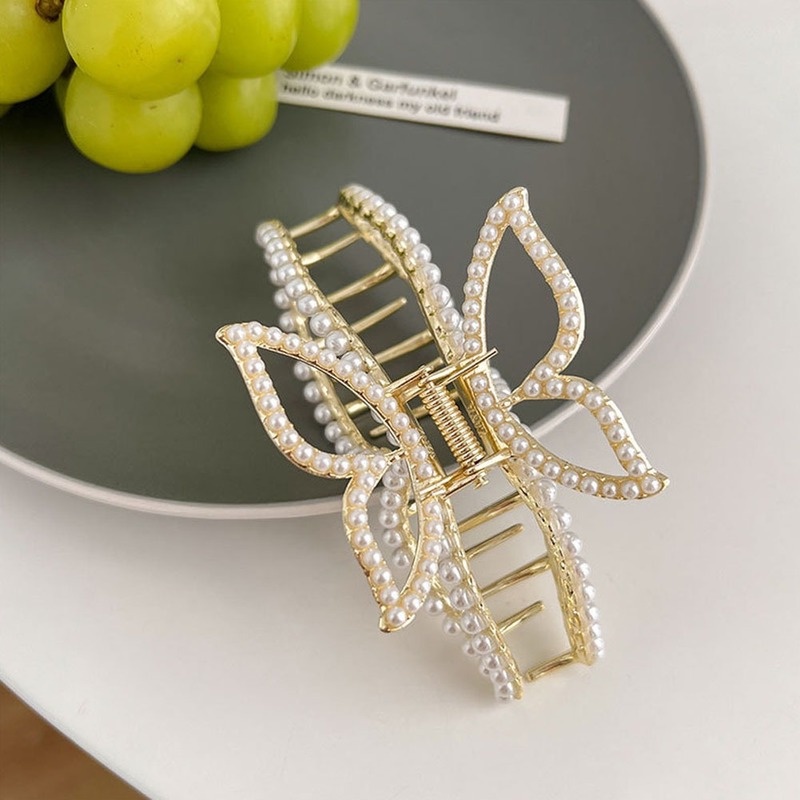 Kẹp Tóc Kim Loại Hình Bướm Rỗng Đính Ngọc Trai Thời Trang Đơn Giản Cho Nữ