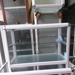 Tủ bán hàng ăn hoặc bán tạp hoá