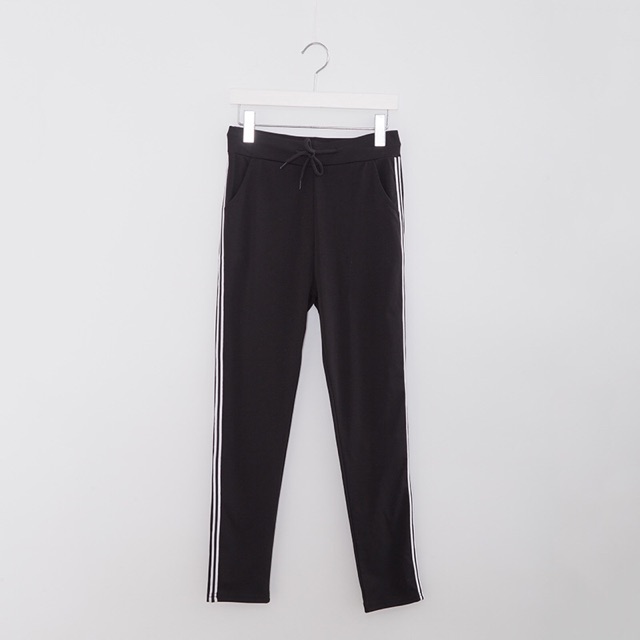 Gía buôn sỉ- Quần Thể Thao Nữ 2 Sọc đủ size 40-75kg