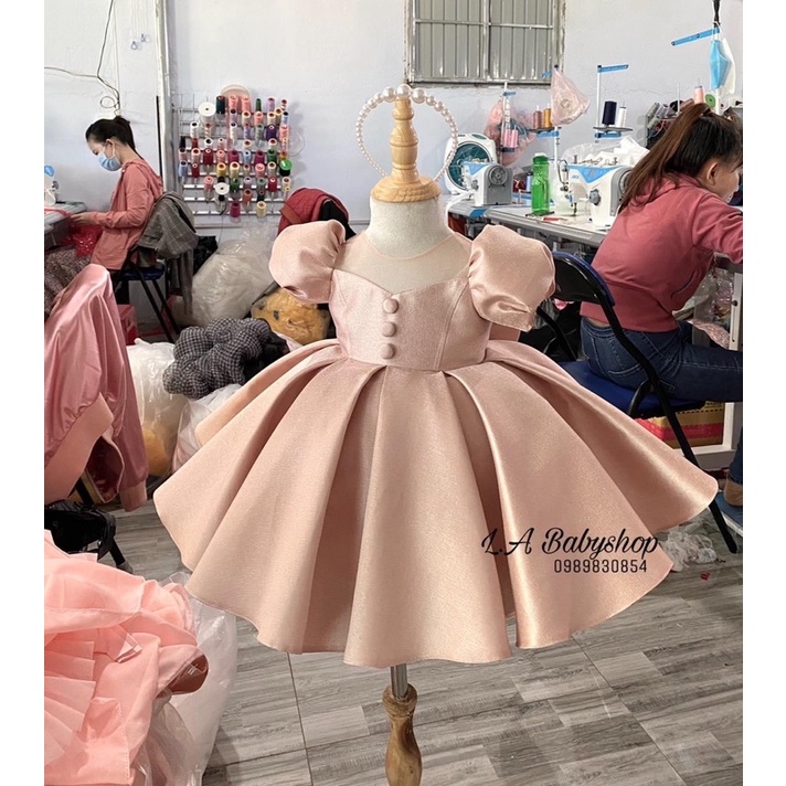 Váy công chúa én