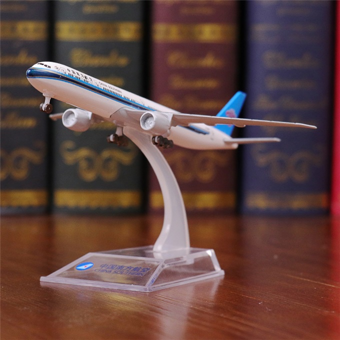 Mô Hình Máy Bay Boeing 777 Bằng Hợp Kim Chất Lượng Cao