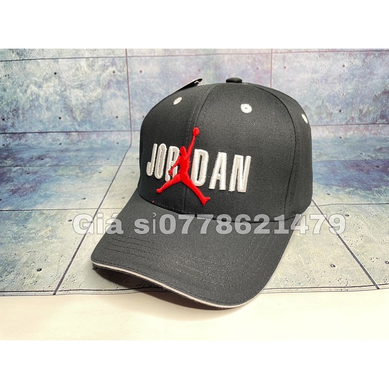 Nón kết lưỡi trai thêu người nẹp kết thời trang
