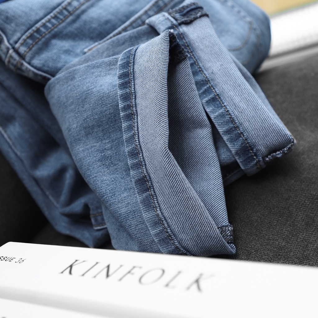 Quần jean nam Satoshi SAQJ43 màu xanh trơn, form dáng regular fit, dễ phối đồ