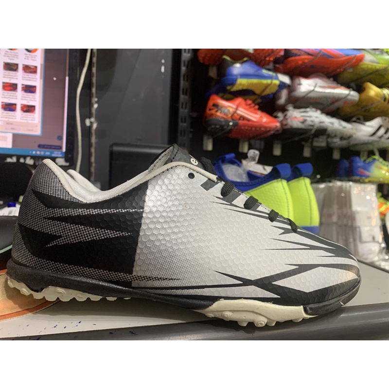 Giày đá bóng ebet - xám đen(size35-43)