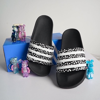 Dép nữ quai ngang adilette - đen chấm bi