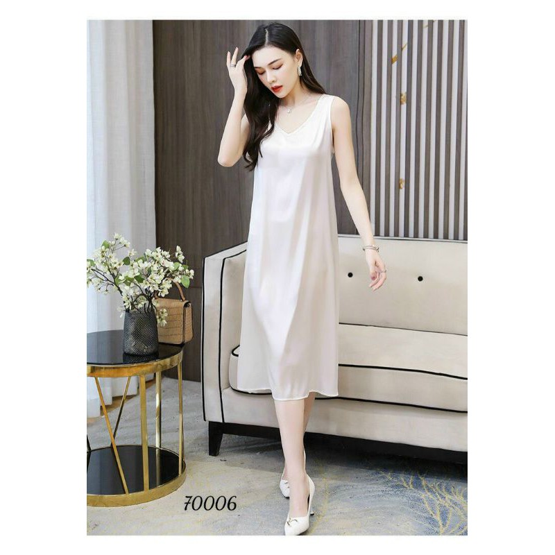 Đầm ngủ Lụa Satin 2 dây dáng dài siêu sexy gợi cảm | BigBuy360 - bigbuy360.vn