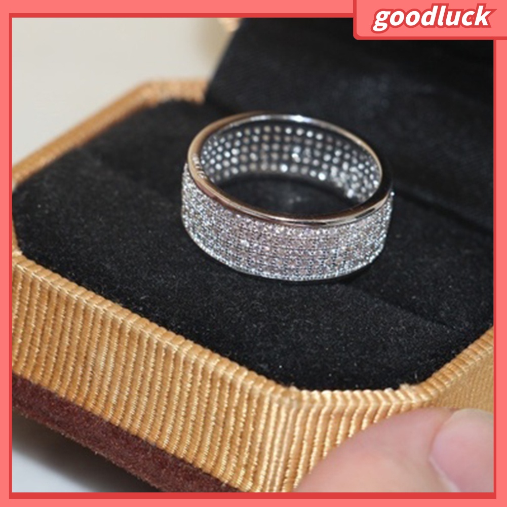 Nhẫn đính đá kiểu dáng sang trọng thanh lịch dành cho nữ