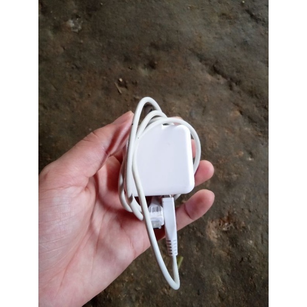 Củ sạc cũ của tôi