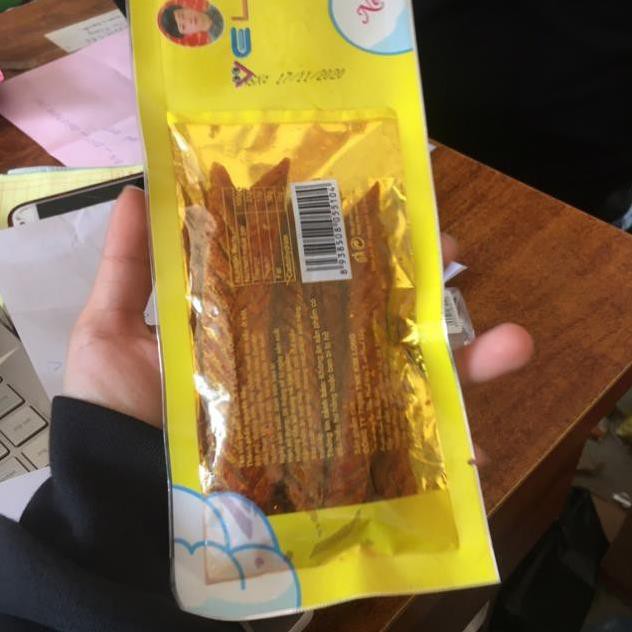 1 gói snack cay 7 sắc cầu vồng