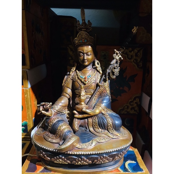 [PHÁP BẢO MINH CHÂU] TƯỢNG LIÊN HOA SANH ĐỒNG NEPAL 22CM - THIẾT KẾ TỈ MỈ - TINH XẢO