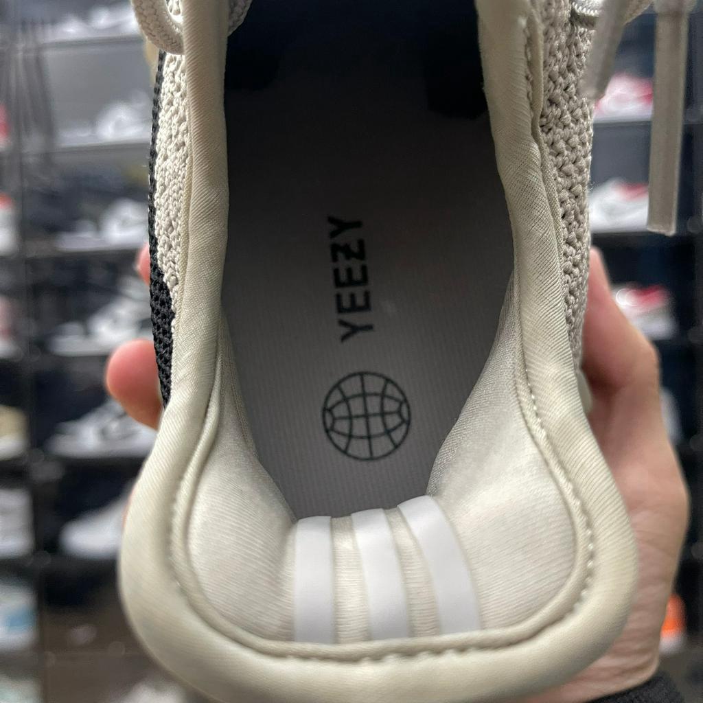 Giày Yz350 Slate, Yz 350 Kem Kẻ Đen Hàng Cao Cấp Đế Nén Hạt Chuẩn - Than.Shoes