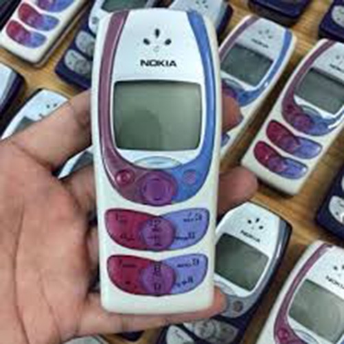 Điện thoại cổ Nokia 2300 cánh bướm main zin