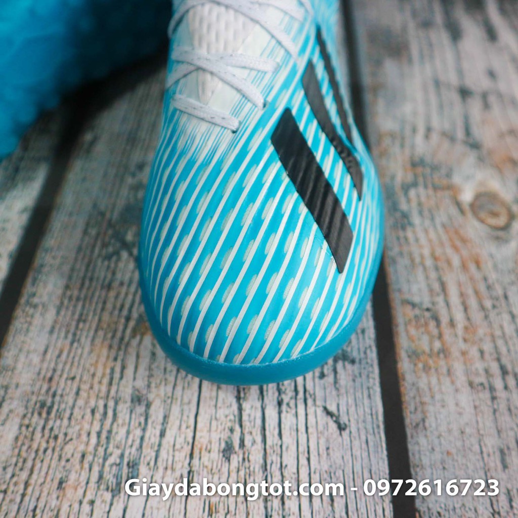 Giày đá bóng trẻ em X19.1 TF xanh nhạt trắng | Da vải mềm nhẹ, chống nước tốt, đế xốp êm chân, giá rẻ chất lượng