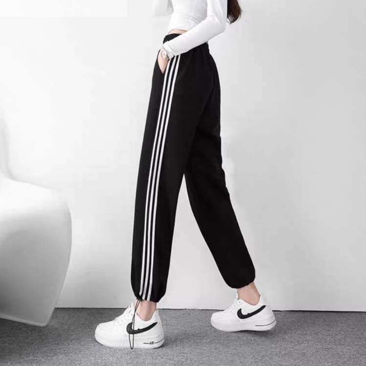 Quần thể thao nữ ống rộng 3 sọc bo gấu vải Umì Unisex đen dáng suông dài - Quần jogger nữ ống suông dây rút mặc đi học