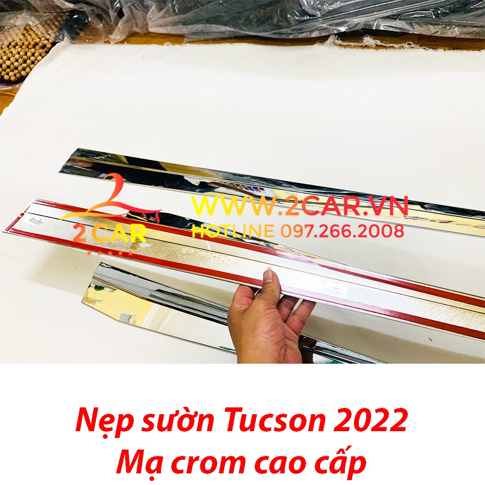Ốp nẹp sườn, nẹp hông xe Hyundai Tucson 2022 2023 chất liệu mạ crom cao cấp