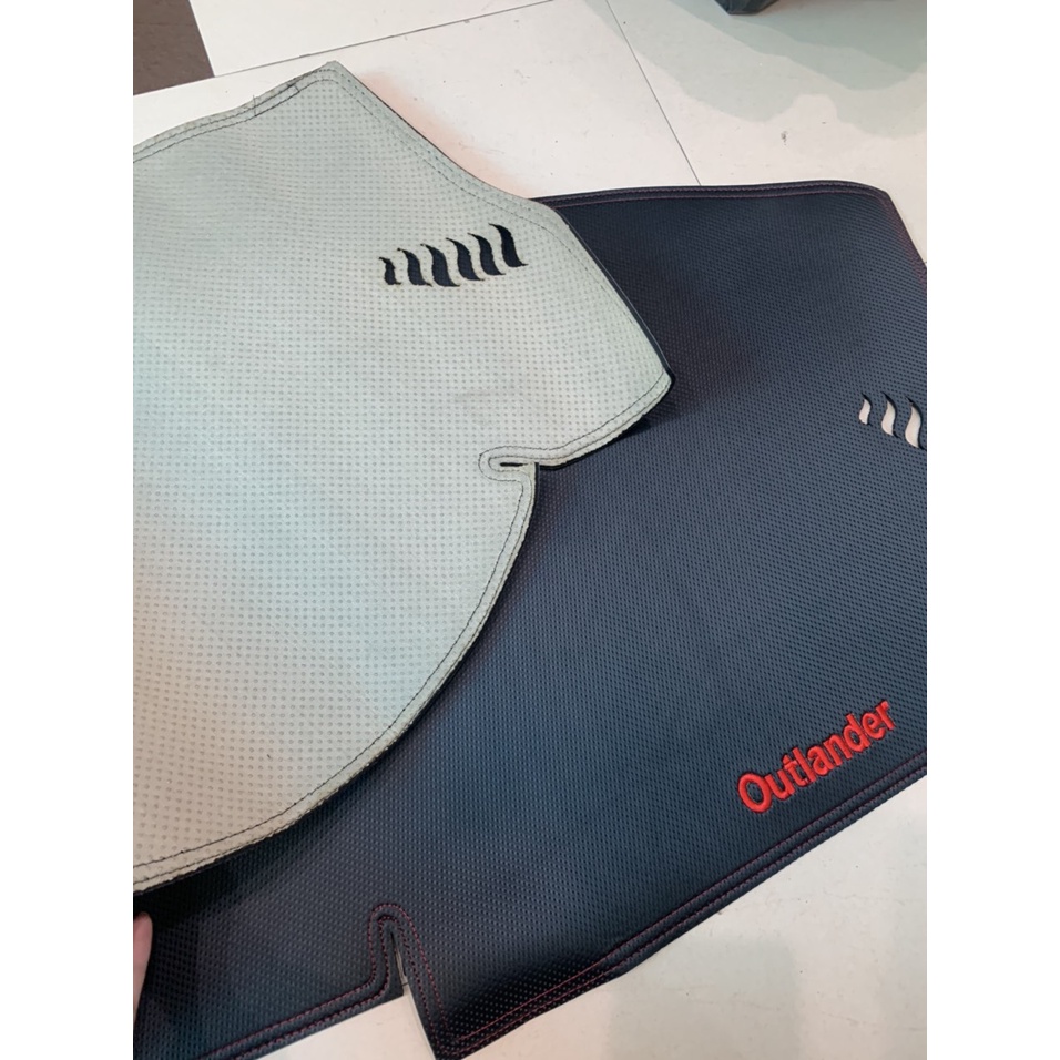 Thảm Taplo Da Carbon Xe Mitshu Outlander 2018 2019 2020 2021 2022 2023 2024.hàng cao cấp