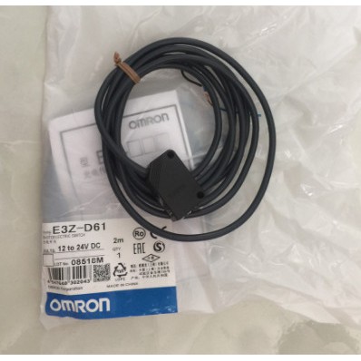 Cảm biến quang Omron E3Z-D61 2M