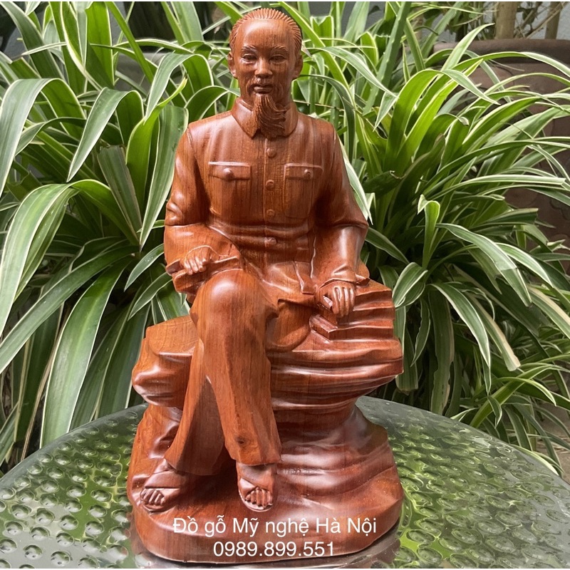 Tượng bác Hồ gỗ hương 20cm