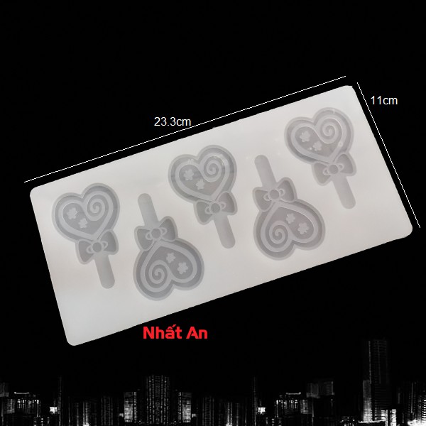 Khuôn silicone ngói hình que kẹo trái tim