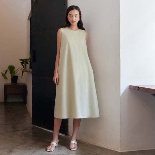 Nosbyn - Đầm Nữ Không Tay Nhún Lưng Sau - Ruched Back Dress
