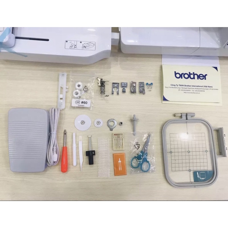 Máy may và thêu Brother NV180