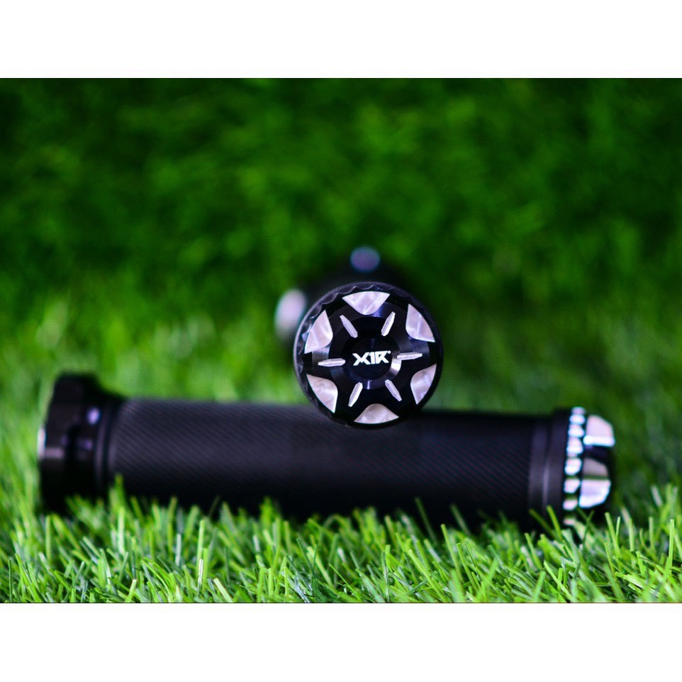 Tay Nắm X1R GẮN XE MÁY CHÍNH HÃNG &lt; GIÁ 1 ĐÔI&gt;