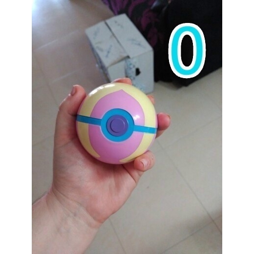 1 Quả Cầu Pokemon 7cm + 1 Mô Hình Đồ Chơi