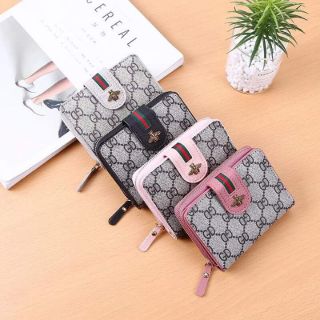 Ví nữ ngắn cầm tay khoá con ong rẻ đẹp KM065