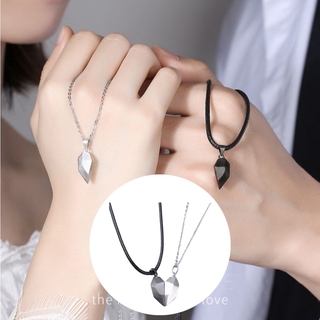 Bộ dây chuyền cặp đôi màu đen & trắng