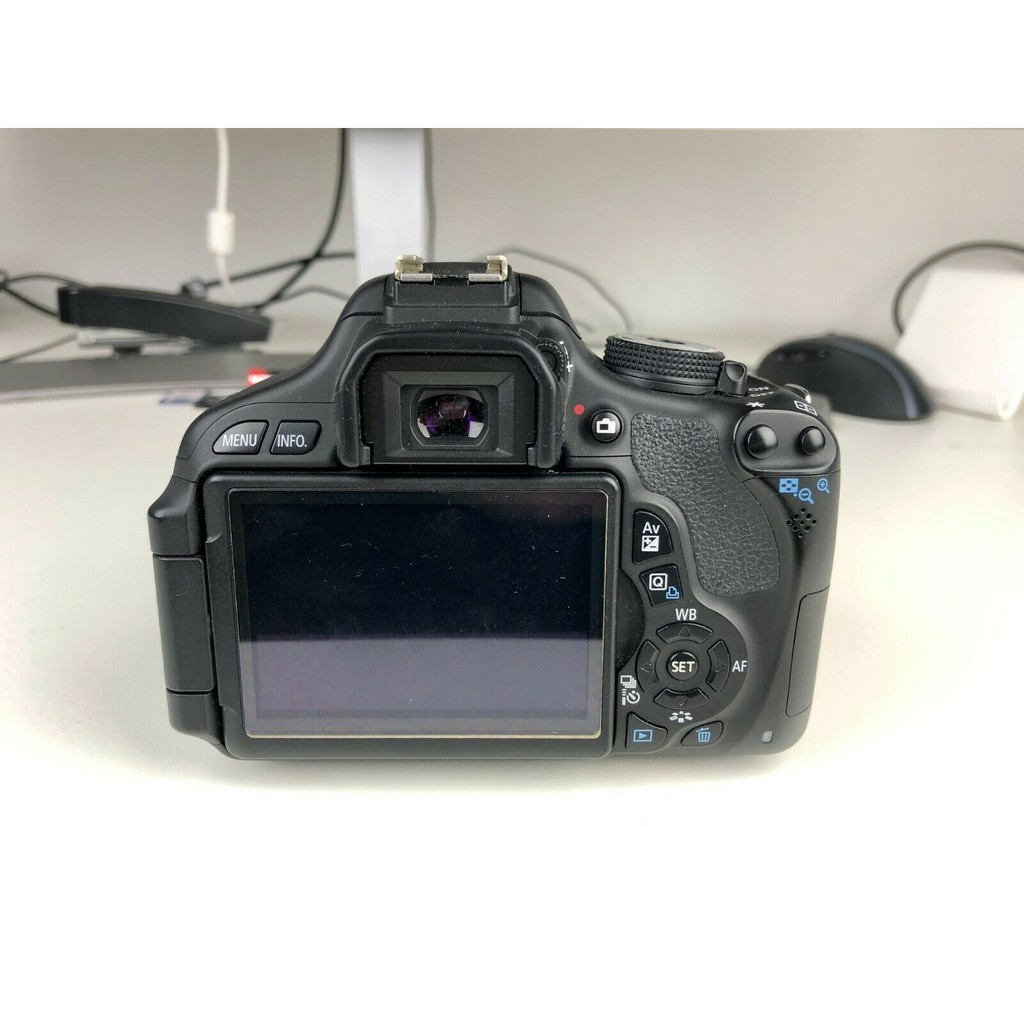 Máy ảnh Canon 600d + lens 18-55mm  - 18.0 Megapixels - Quay Full HD - Mới 95%
