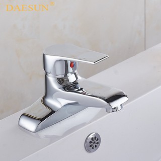 Vòi lavabo nóng lạnh 2 chân daesun ds 320