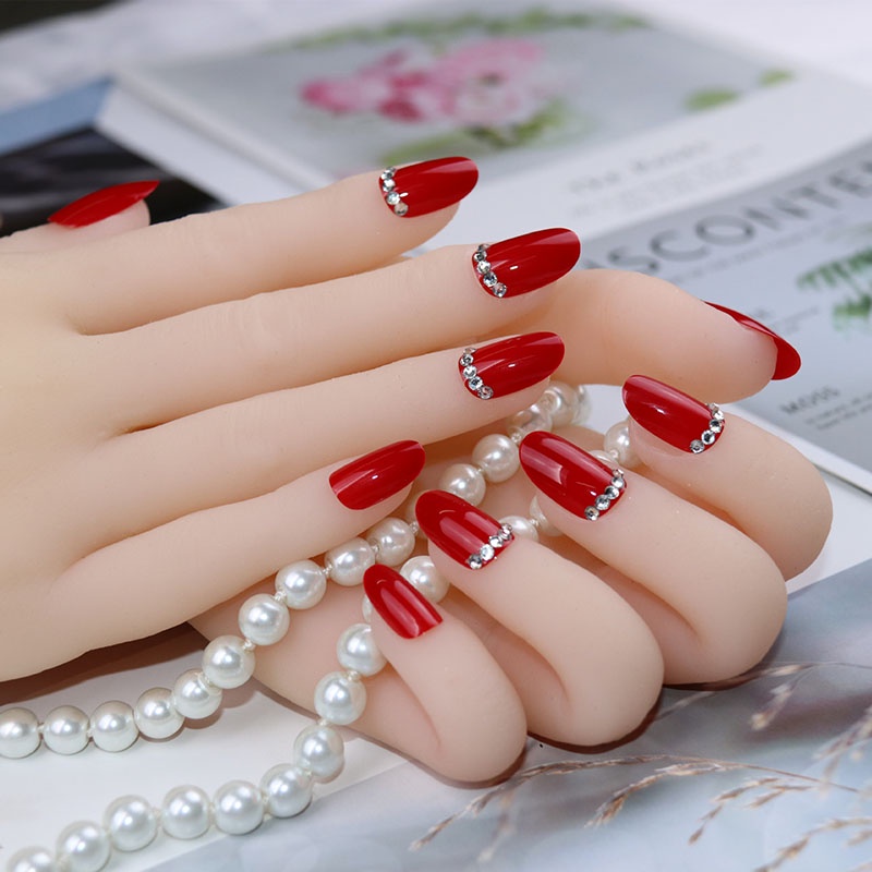 Set 24 móng tay giả họa tiết trái tim dễ thương thời trang