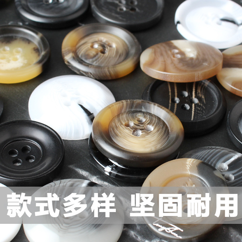 Set 100 Nút Tròn 4 Lỗ 15 / 18mm Làm Đồ Thủ Công