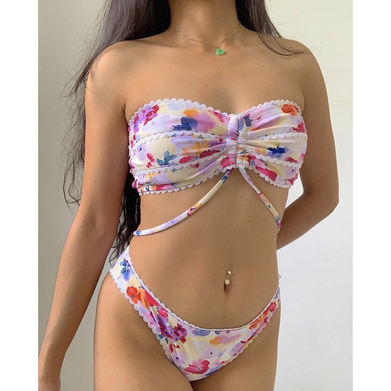 BIKINI HAI MẢNH HOA