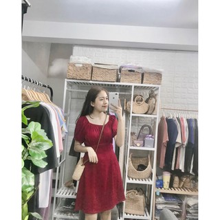 Đầm nhún ngực