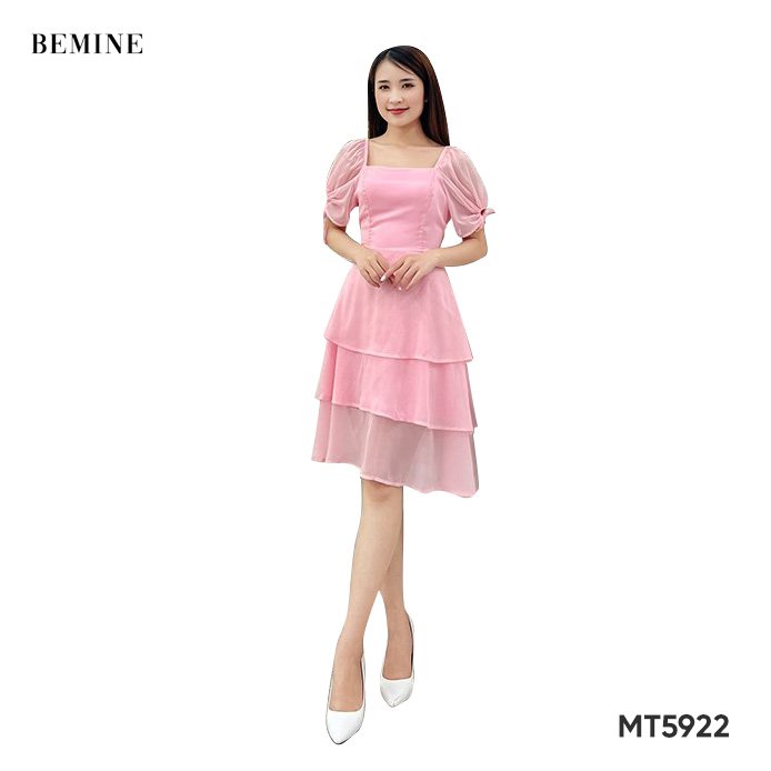 Đầm cổ vuông tùng xếp tầng BEMINE MT5922