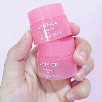 Mặt nạ ngủ môi Laneige giúp môi căng mọng giảm khô