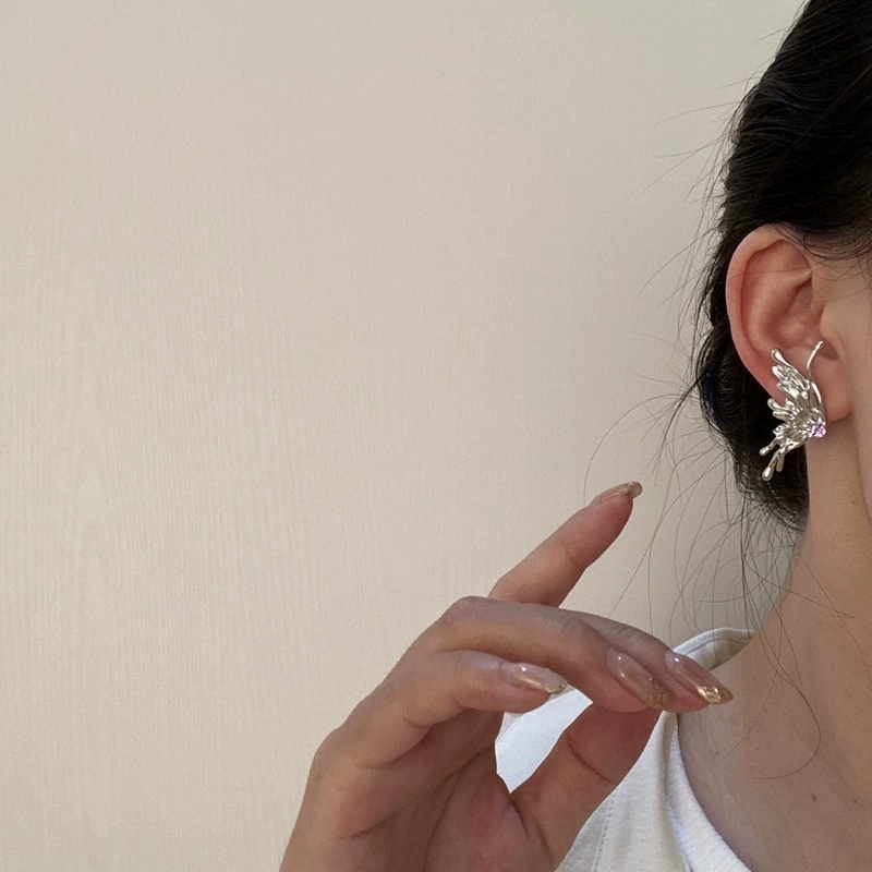 Bông Tai Hình Bướm Đính Đá Phong Cách Cổ Điển Sang Trọng