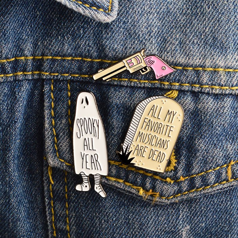 Ghim Cài Áo Hình Ma Đính Đá Độc Đáo