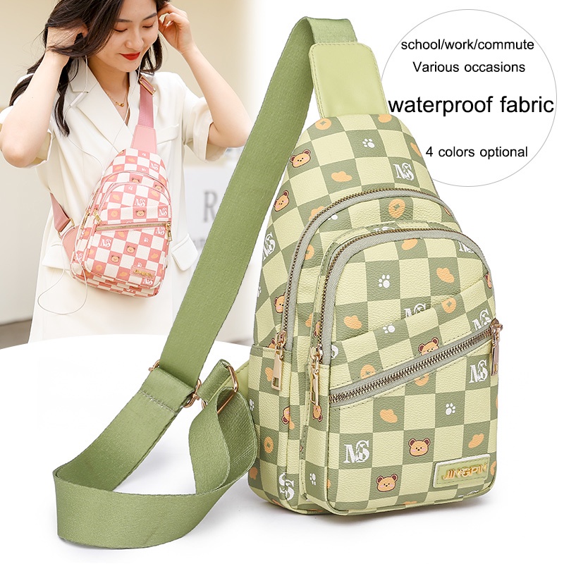 Túi Đeo Chéo Trước Ngực Bằng Da Mềm Gọn Nhẹ In Họa Tiết Gấu Dễ Thương Cho Nữ