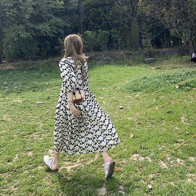 Đầm Tay Phồng Dài Cổ Chữ v In Họa Tiết Thời Trang Cho Nữ