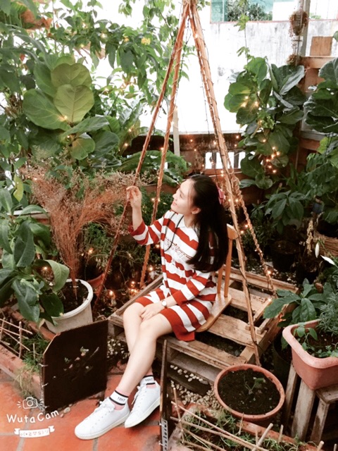 Đầm kẻ dáng suông xinh xinh