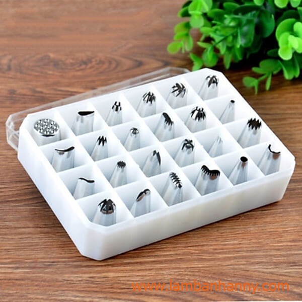 Bộ dụng cụ trang trí bánh Fondant 46 chi tiết và Bộ 24 đui bắt kem